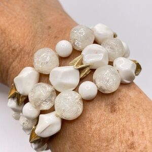 Marvella Signed Vintage White Plastic Gold Tone 3 Strand Beaded Bracelet 6 1/2"